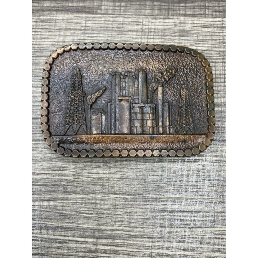 VTG 1981 Oil Original Tulsa Oklahoma Solid Brass Refinery Oil Field Belt Buckle
